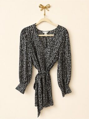 Black And White White Hm Long Sleeve Dress for Sale up to 90% Off: Poshmark